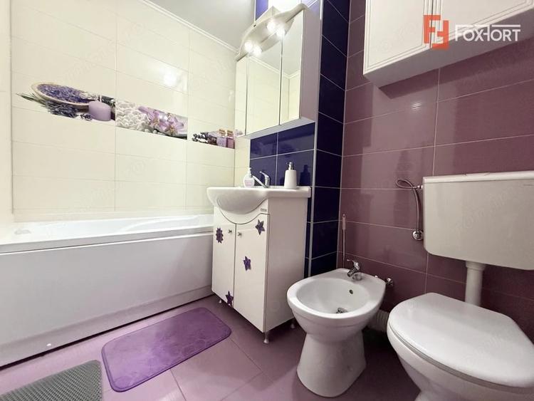 Apartament cu 3 camere decomandat în Torontalului