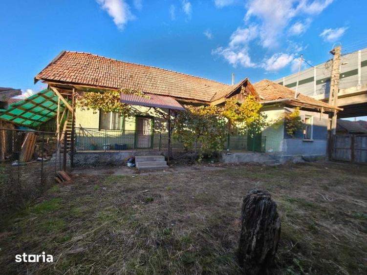 Casă cu 3 camere cu Teren 100 Mp în Ernei