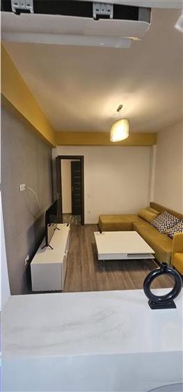 Apartament cu 2 camere decomandat, mobilat în Universitate