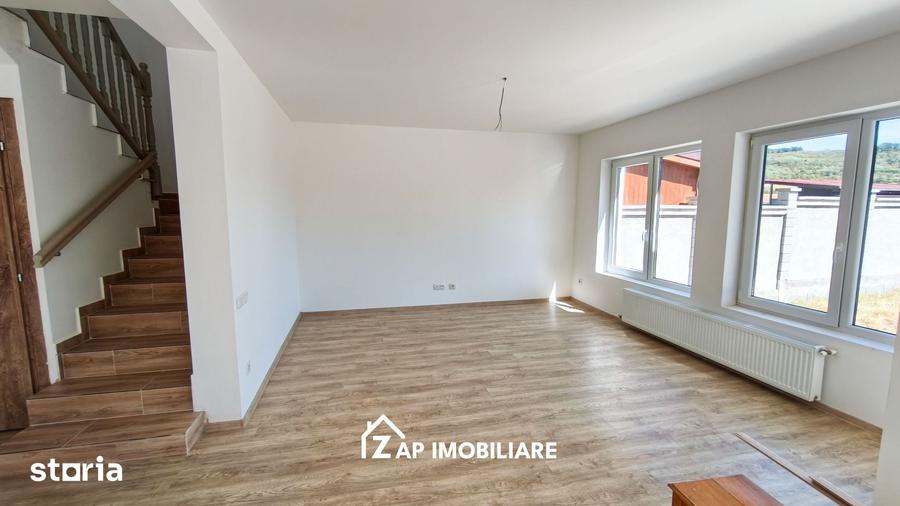 Casă cu 4 camere cu Teren 300 Mp în Crăciunești