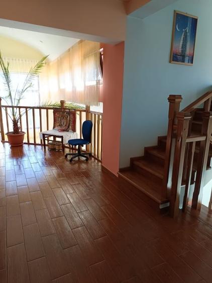 Casă individuală cu 5 camere cu Canalizare în Albert