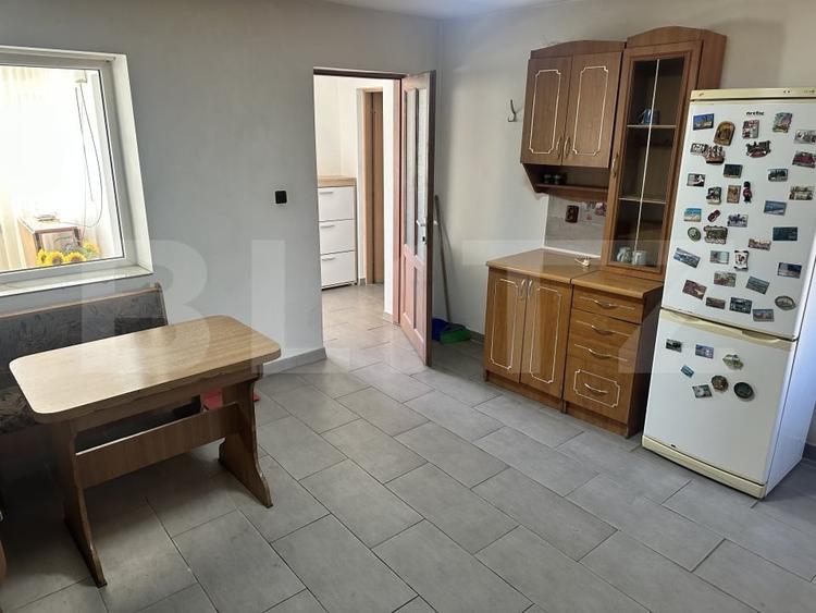 Casă individuală cu 3 camere cu Canalizare în Vest
