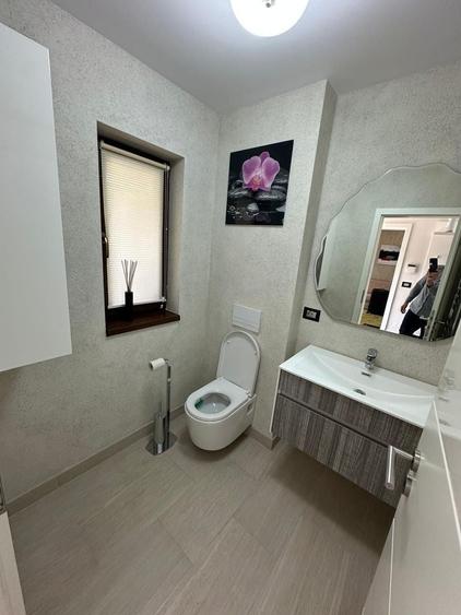Duplex cu 5 camere cu Canalizare în Aradului
