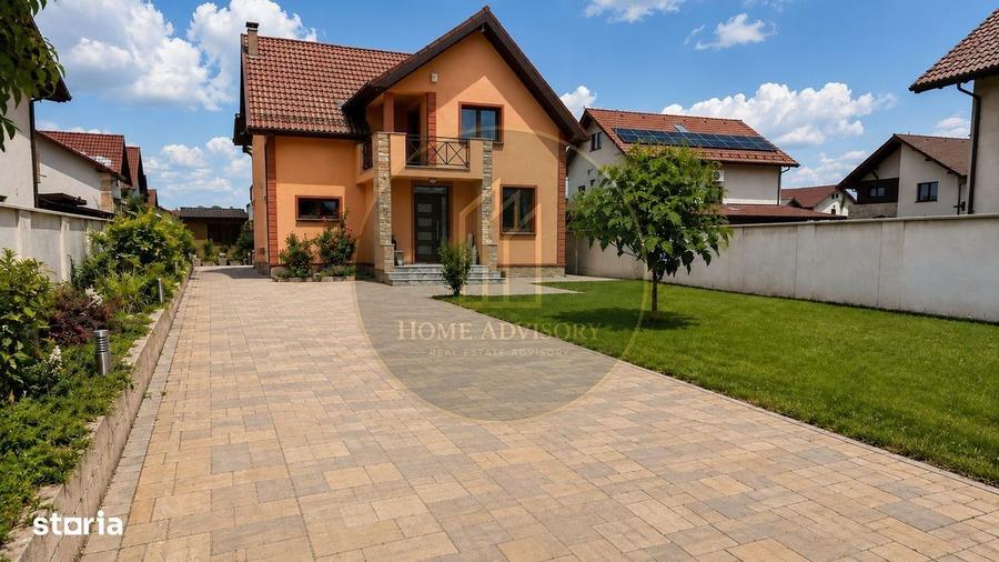 Casă cu 4 camere în Tărlungeni