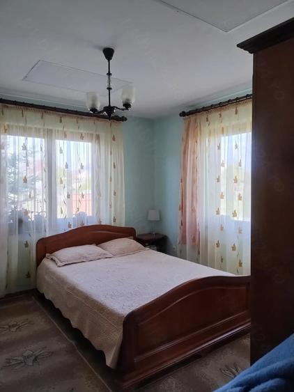 Casă cu Teren 1200 Mp în Central