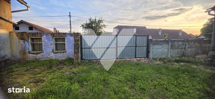Teren de 2169 mp, în Slimnic