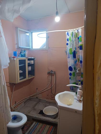 Casă cu 3 camere în Șicula