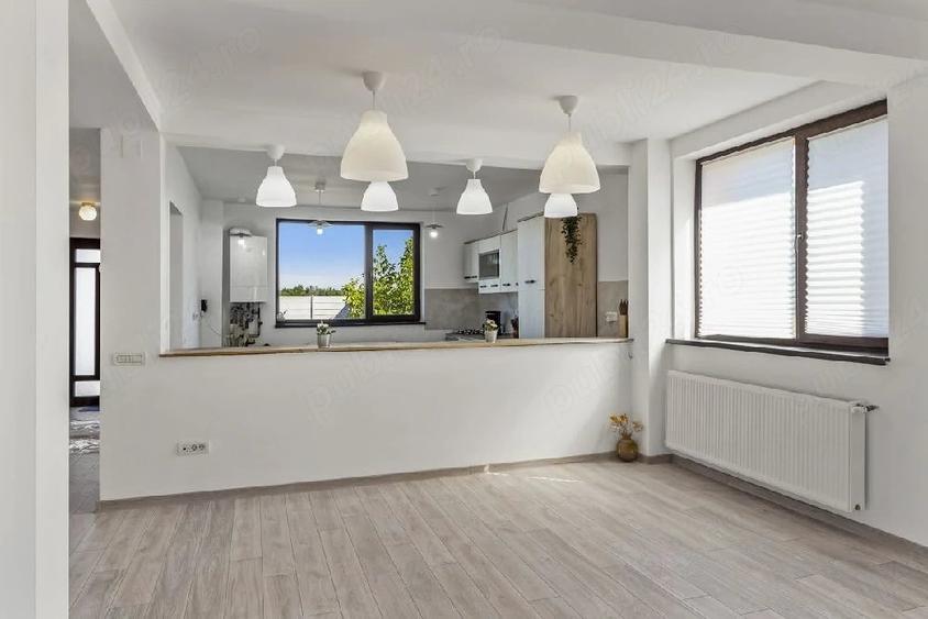 Casă cu Teren 1280 Mp în Ciorogârla