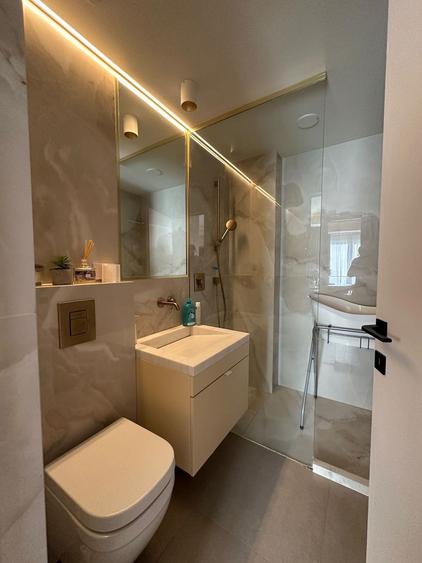 Penthouse cu 4 camere decomandat, mobilat în Herăstrău