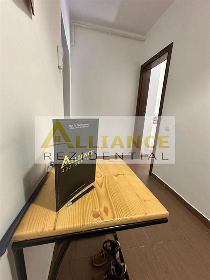 Apartament cu 2 camere decomandat, mobilat în Apărătorii Patriei