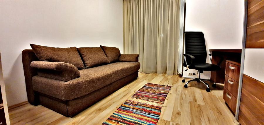 Apartament cu 3 camere decomandat în Herăstrău