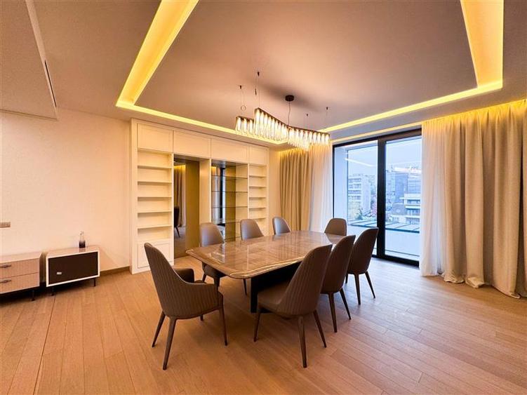 Apartament cu 4 camere decomandat, mobilat în Kiseleff