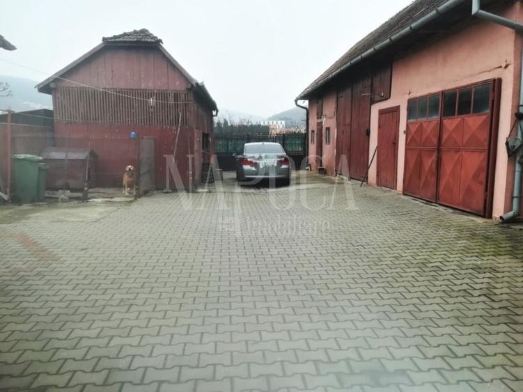 Casă individuală cu 4 camere cu Canalizare în Florești