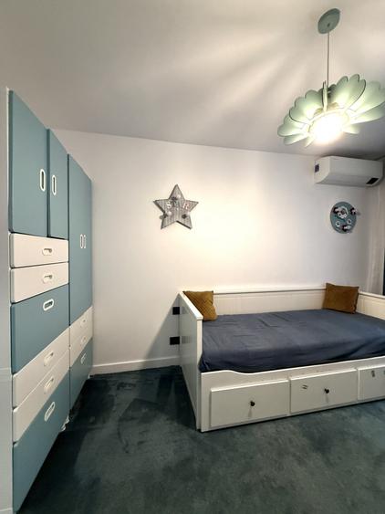 Apartament cu 3 camere semidecomandat, mobilat în Iancu Nicolae