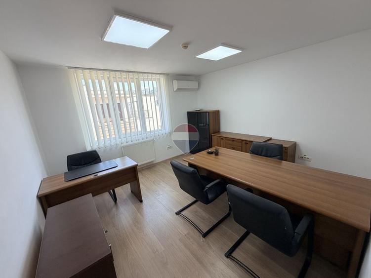 Duplex cu 5 camere cu Teren 250 Mp în Banu Manta
