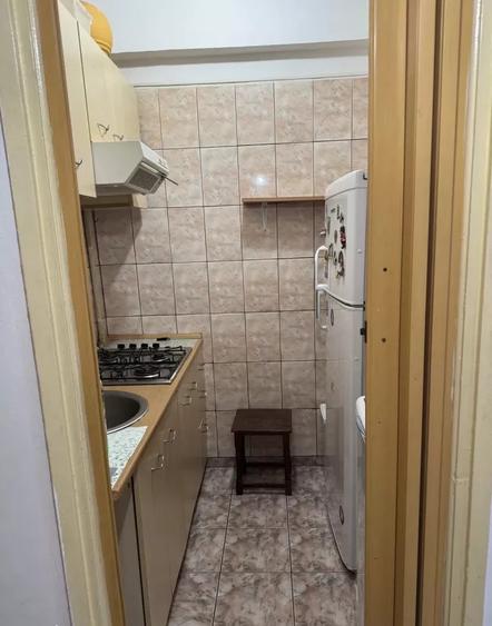 Apartament cu 2 camere decomandat, mobilat în Centrul Civic