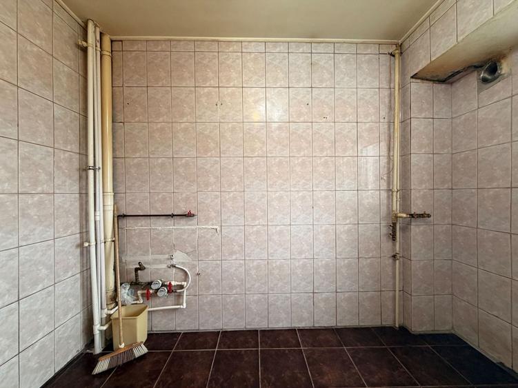 Apartament cu 2 camere semidecomandat în Crângași