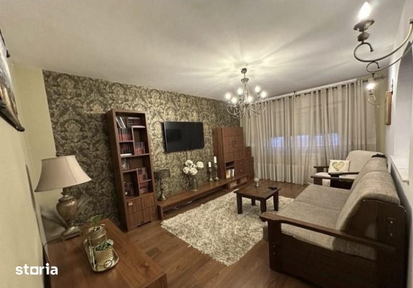 Apartament cu 3 camere decomandat în Banat