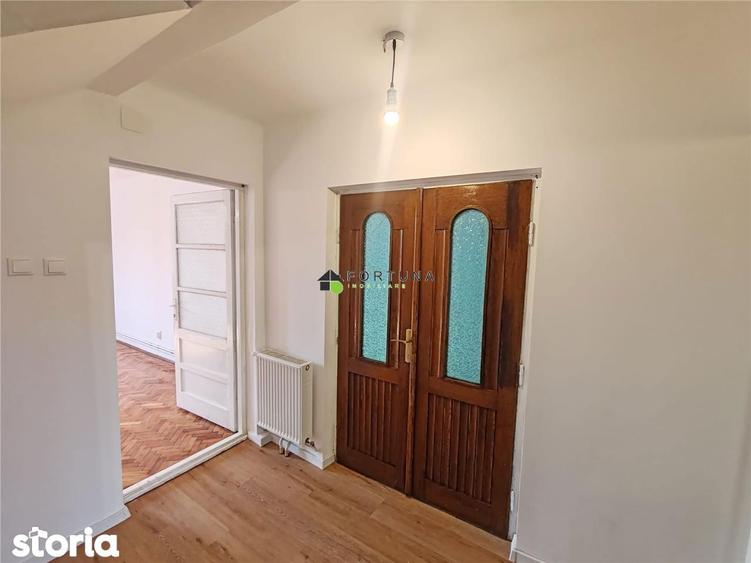 Casa singur in curte - Florilor - 9
