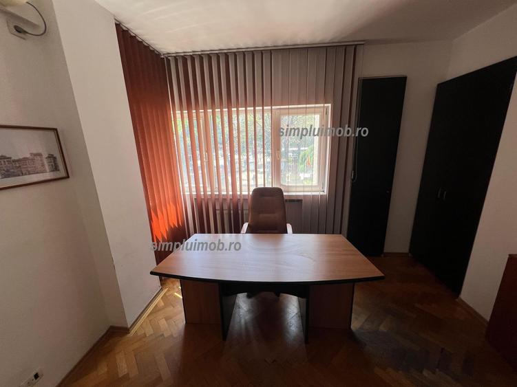 Apartament cu 2 camere semidecomandat, mobilat în Armeneasca