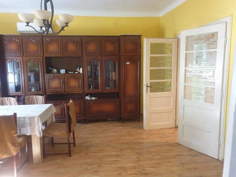 Casă cu 4 camere cu Teren 320 Mp în Dumbrăvița