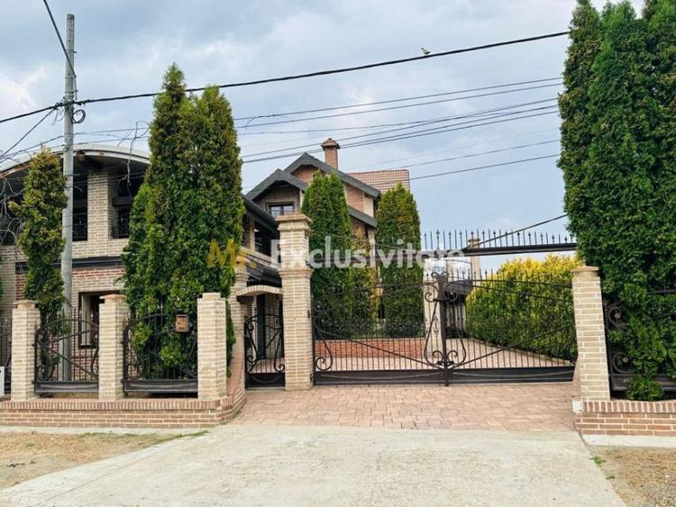 Casă cu 5 camere cu Teren 1229 Mp în Ștefănești