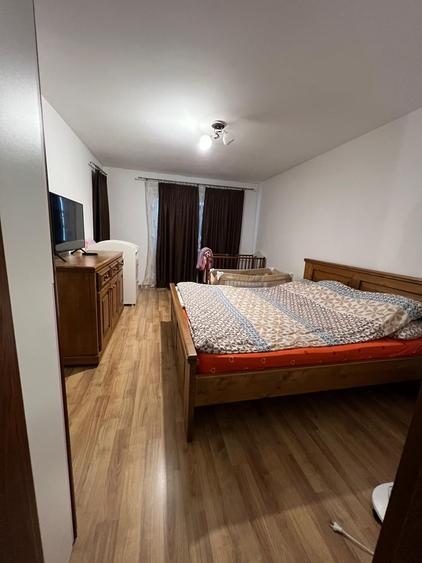 Casă individuală cu 4 camere cu Canalizare în Cetate