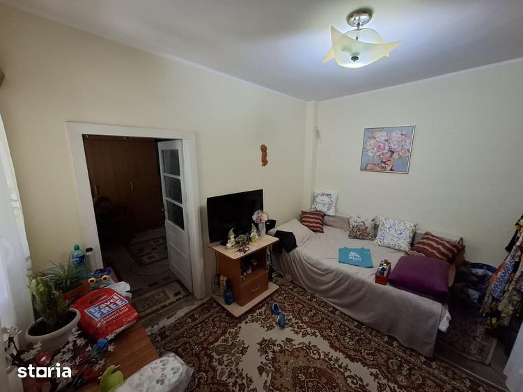 Casă cu 4 camere cu Teren 163 Mp în Faleza Nord