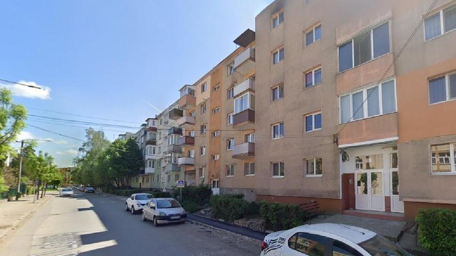 Apartament cu 3 camere decomandat în Sud-Est
