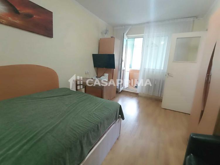 Garsonieră decomandată în Podu Roș