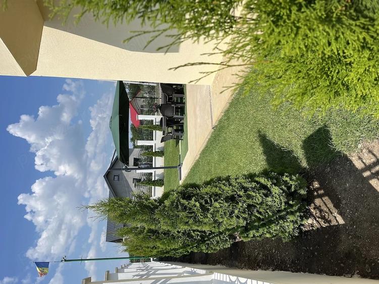Casă cu Teren 600 Mp în Central