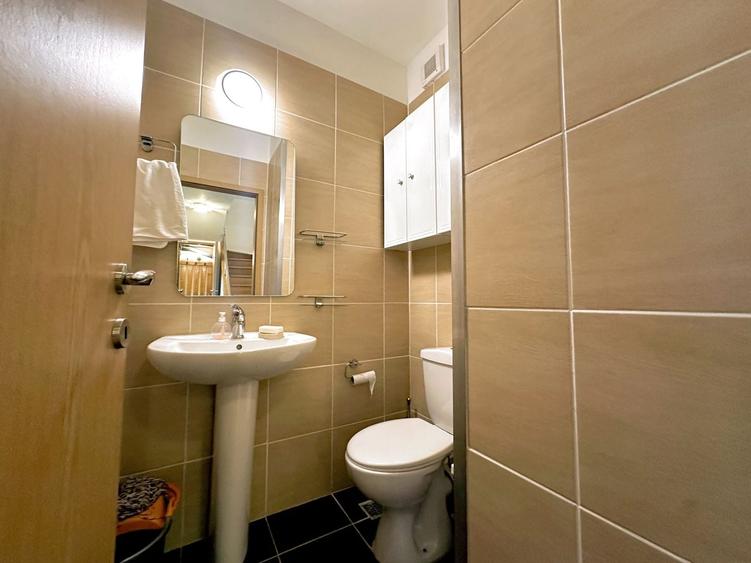 Apartament cu 3 camere, mobilat în Lacul Tei