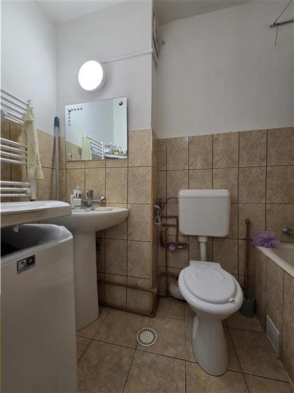 Garsonieră decomandată, mobilată în Ultracentral