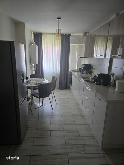 Apartament cu 2 camere decomandat în Rovine
