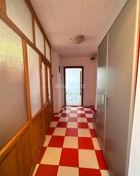 Mall Vitan, proprietar, 2 camere