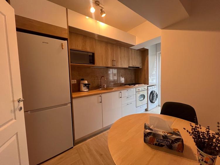 Apartament 3 Camere-etaj intermediar-Tătărași - 1