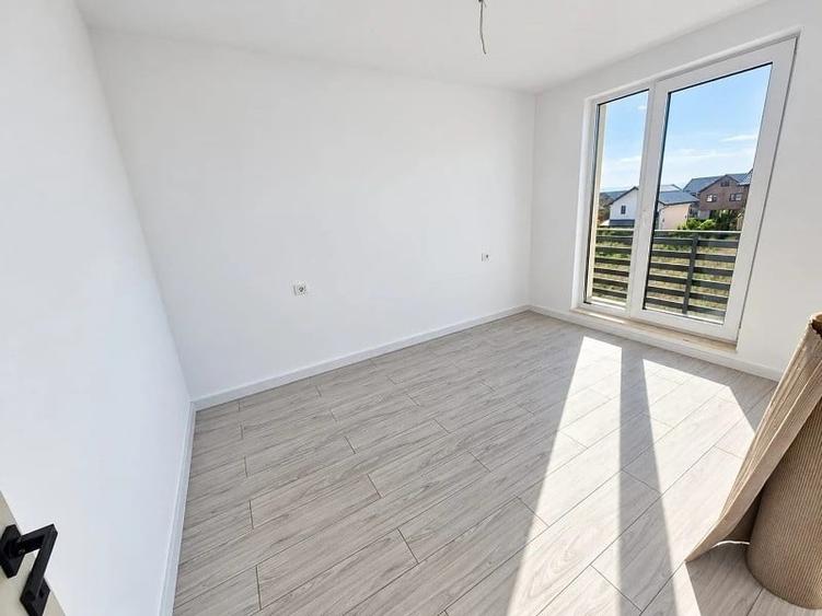 Casă individuală cu 4 camere cu Teren 230 Mp în Valea Lupului