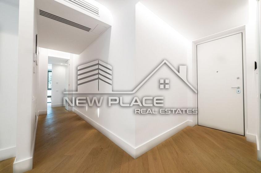 Apartament cu 3 camere decomandat în Pipera