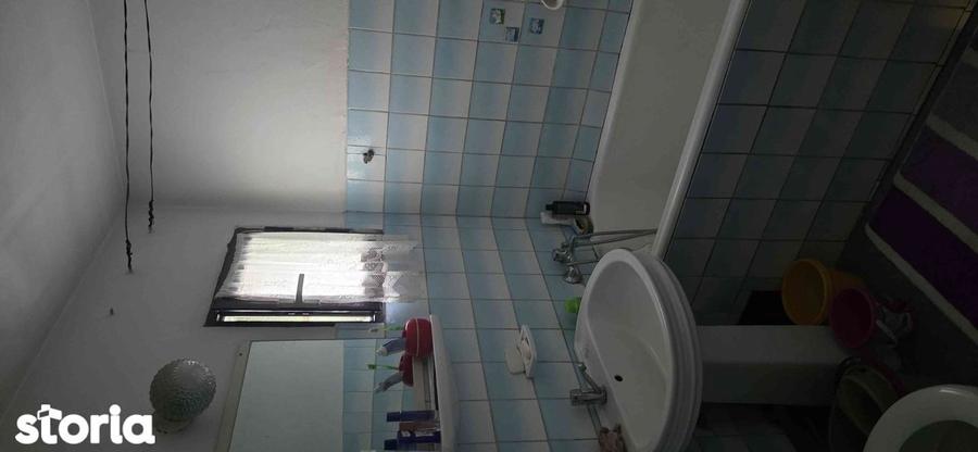 Apartament cu 3 camere decomandat în Militari