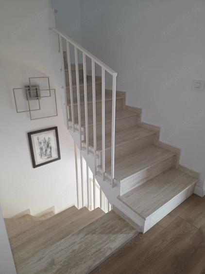 Casă cu 5 camere cu Teren 150 Mp în Subcetate