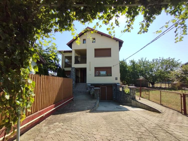 CASA SI TEREN-posibilitate de extindere pana la 2500 mp Str Valeni Ploiesti - 1