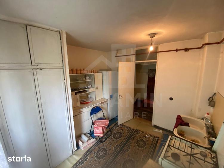 Apartament cu 2 camere semidecomandat în Rovine