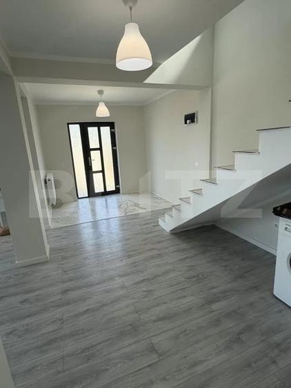 Casă cu 4 camere cu Teren 425 Mp în Filiași