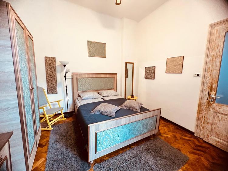 Apartament cu 2 camere semidecomandat, mobilat în Brașovul Vechi