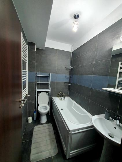 Garsonieră decomandată în Central