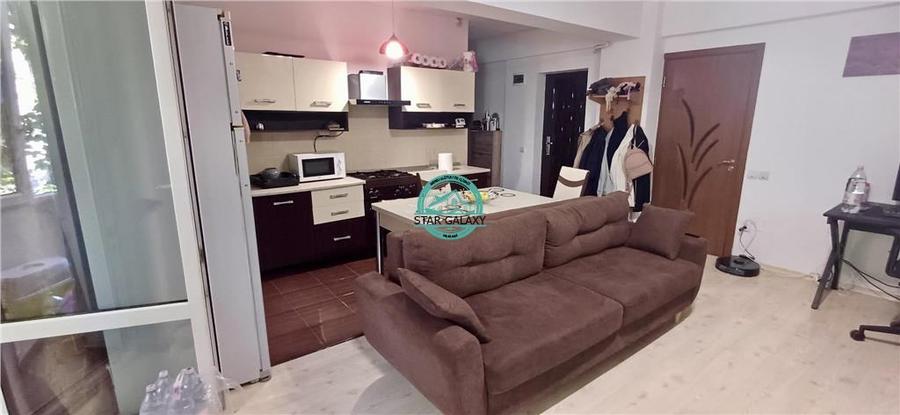 Apartament cu 3 camere decomandat, mobilat în 1848
