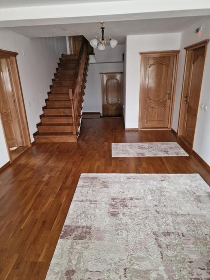 Casă cu 4 camere cu Teren 2252 Mp în Coșula