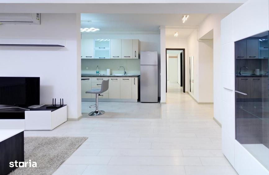 Apartament cu 3 camere semidecomandat în Drumul Taberei