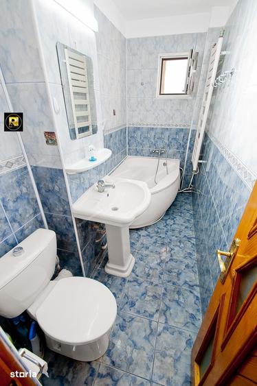 Apartament cu 3 camere decomandat în Siderurgiștilor