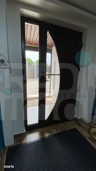 Casă cu 5 camere cu Teren 1100 Mp în Petrăchioaia